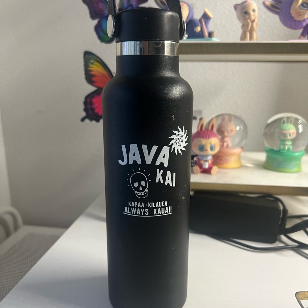 Hydro Flask Black Water Bottle